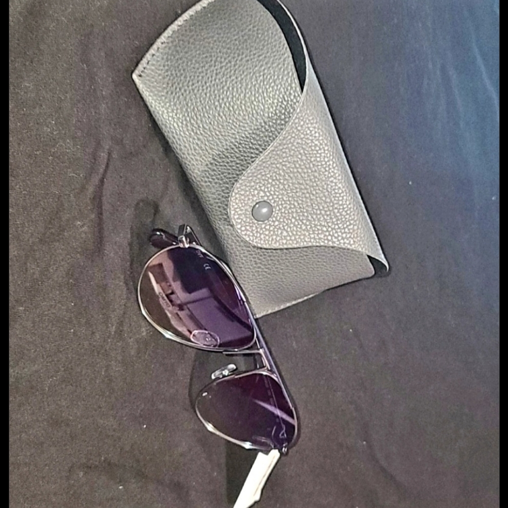 NWOT Diane Furstenberg Aviators - Picture 2 of 4